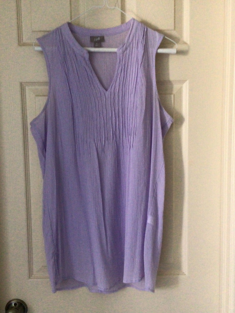 Women’s sleeveless top